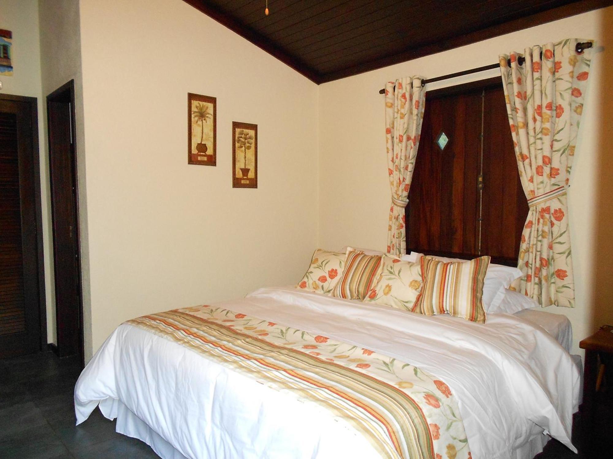 Country Ville Hotel เตเรซอโปลิส ห้อง รูปภาพ