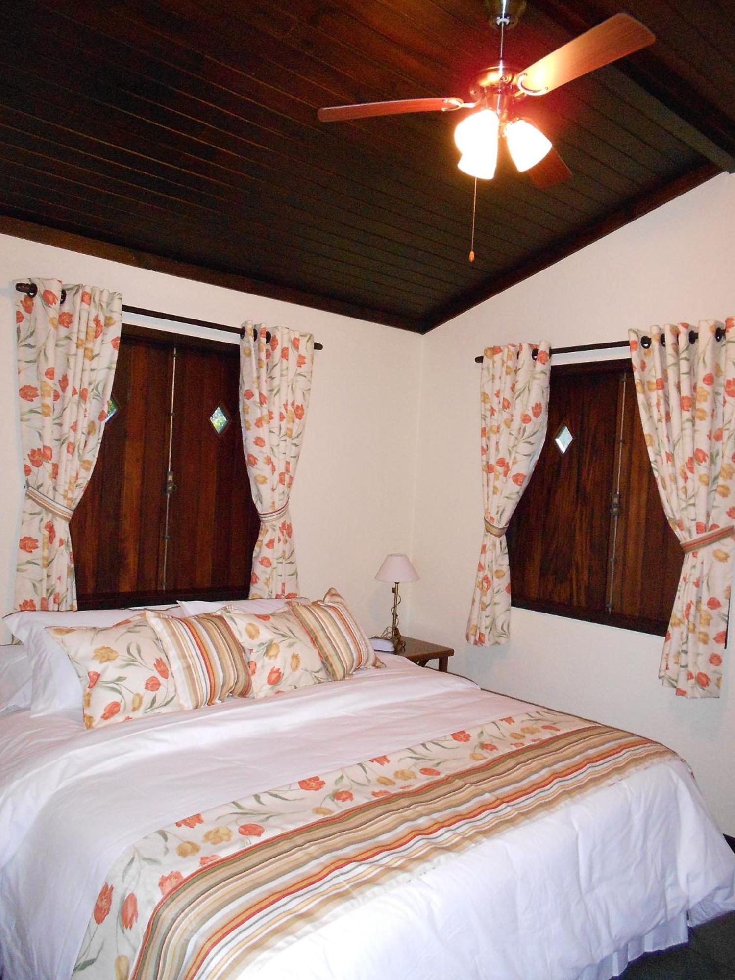 Country Ville Hotel เตเรซอโปลิส ห้อง รูปภาพ