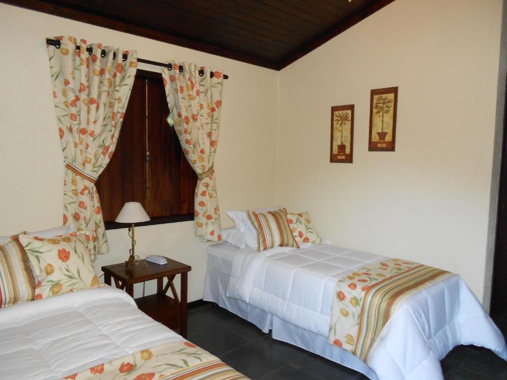 Country Ville Hotel เตเรซอโปลิส ห้อง รูปภาพ