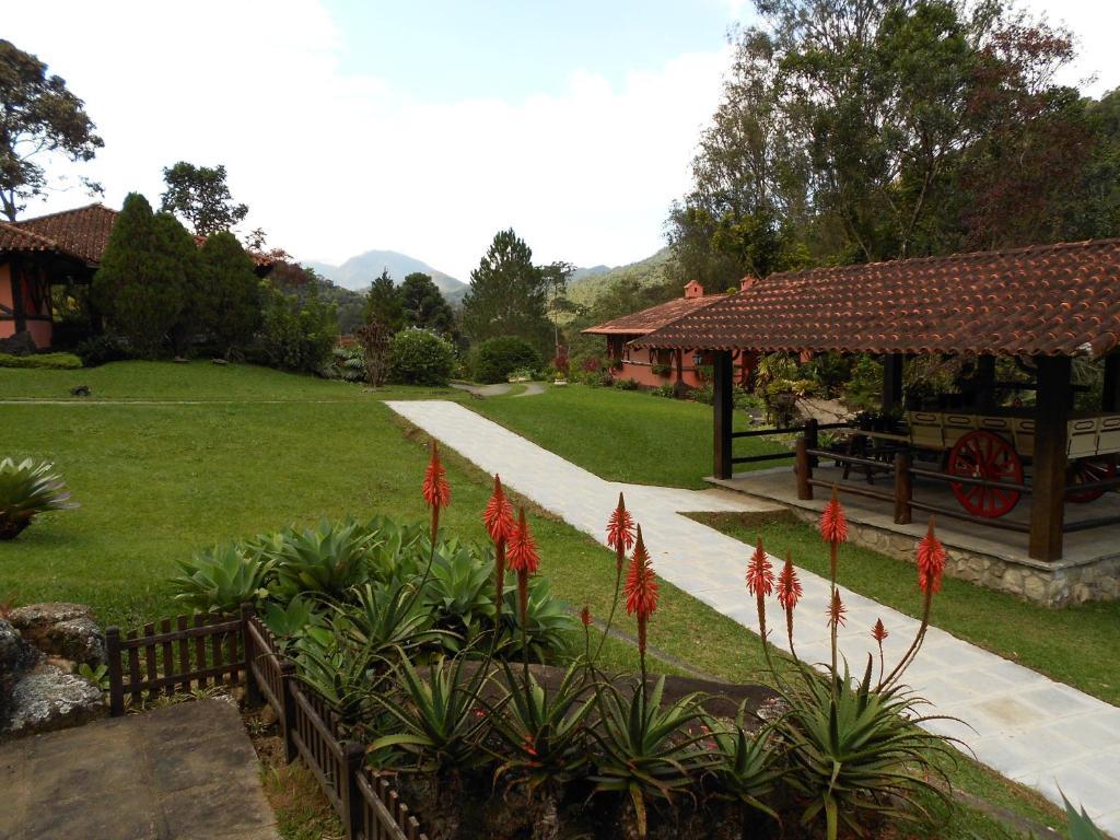 Country Ville Hotel เตเรซอโปลิส ภายนอก รูปภาพ