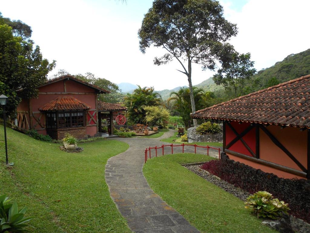 Country Ville Hotel เตเรซอโปลิส ภายนอก รูปภาพ