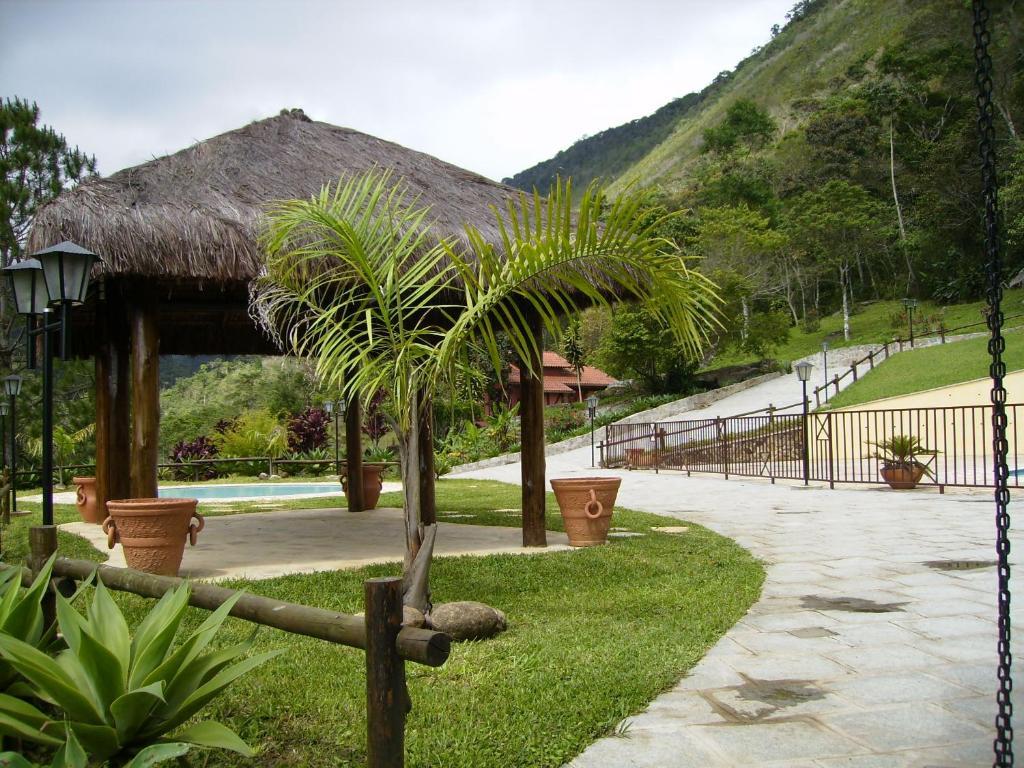 Country Ville Hotel เตเรซอโปลิส ภายนอก รูปภาพ